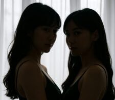 FRIDAY GOLD 2025 Winterを徹底レビュー|エリマリ姉妹グラビア復活と最旬美女15人の豪華共演